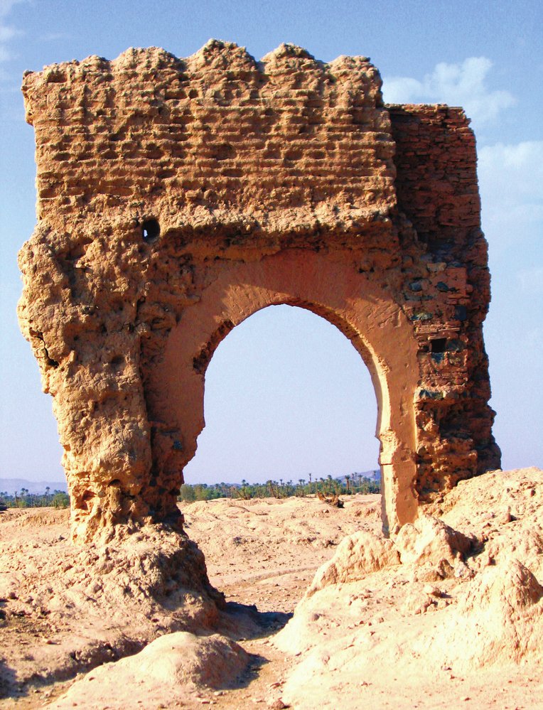 Krajina kolem Risání je doslova poseta ksary - pevnostmi