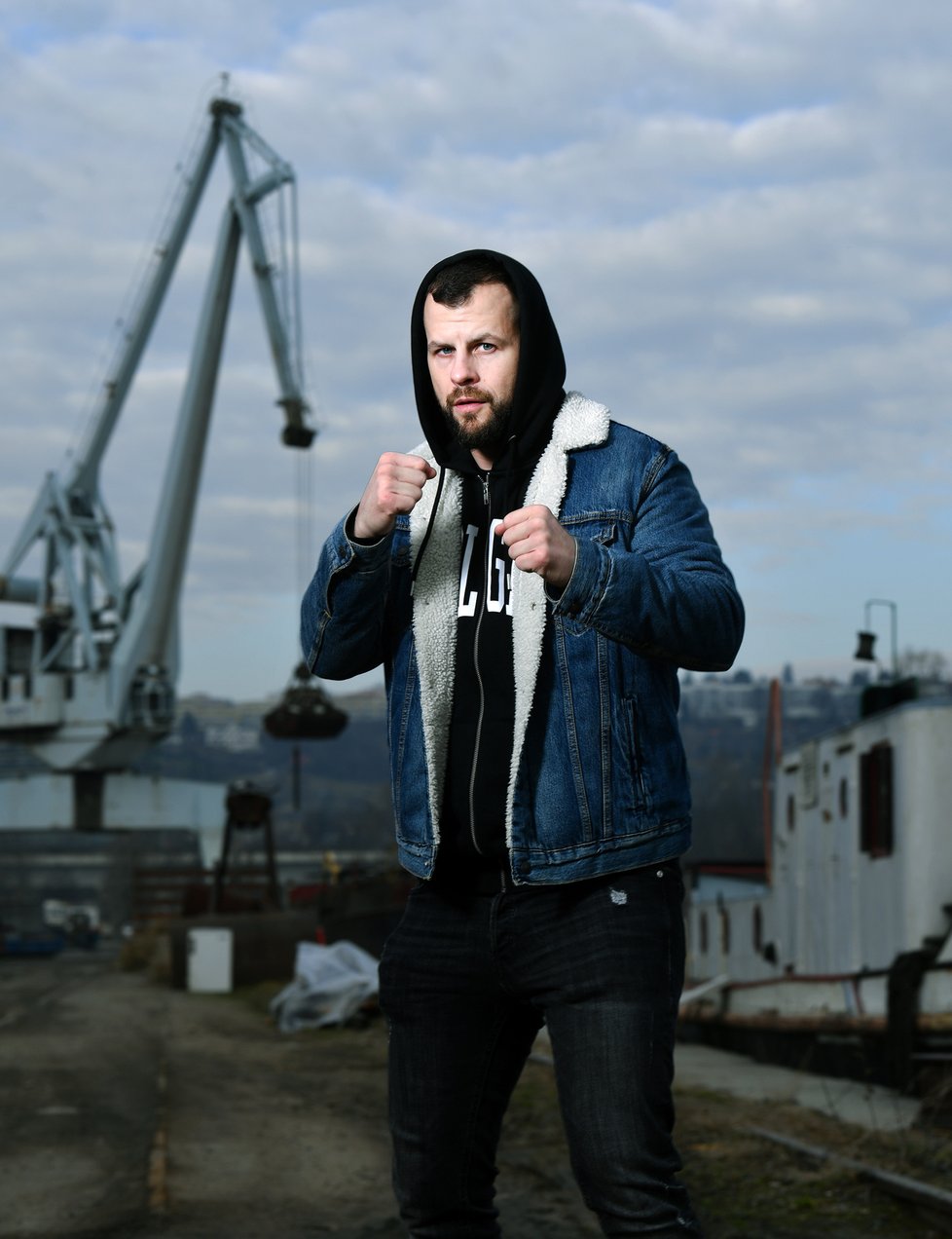 Marpo Raper GALERIE: Rapper Marpo (40) kápl božskou: Utajené zásnuby s Lenny ...
