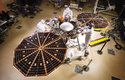 Sonda InSight během testů