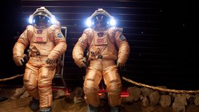 Rok budou zavření v kopuli: Má to simulovat cestu na Mars