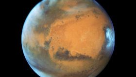 Mars vyfoceným Hubbleovým vesmírným dalekohledem
