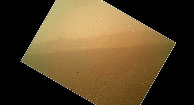 První fotky z Marsu. Co nám tají NASA?
