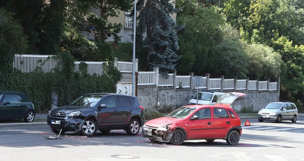 Zpěvačka Marta Jandová měla autonehodu.