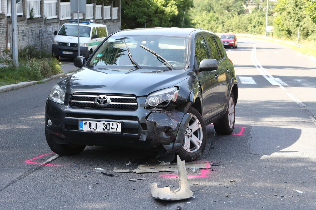 Zpěvačka Marta Jandová měla autonehodu.