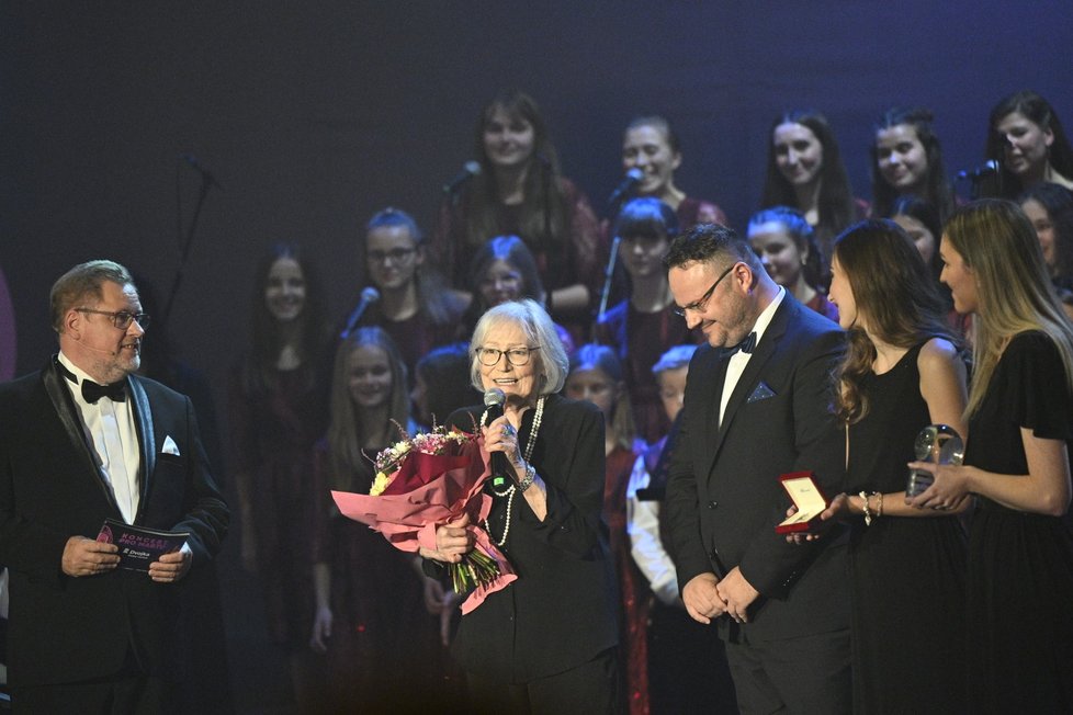 Velkolepý koncert v Lucerně k 80. narozeninám Marty Kubišové.