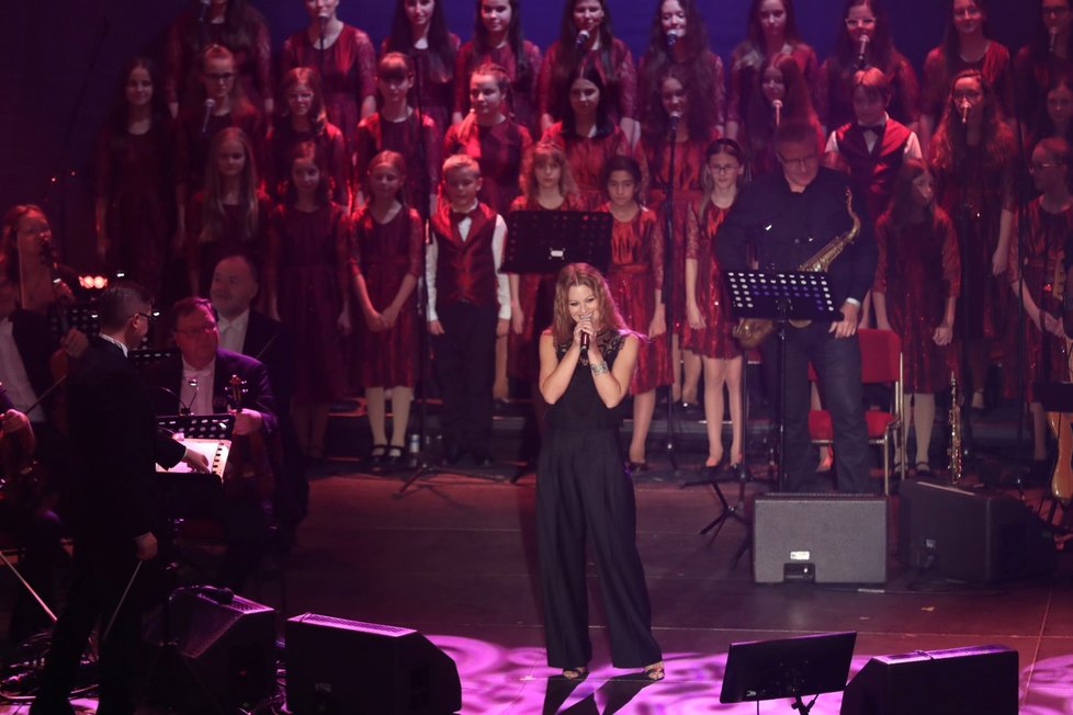 Velkolepý koncert v Lucerně k 80. narozeninám Marty Kubišové.