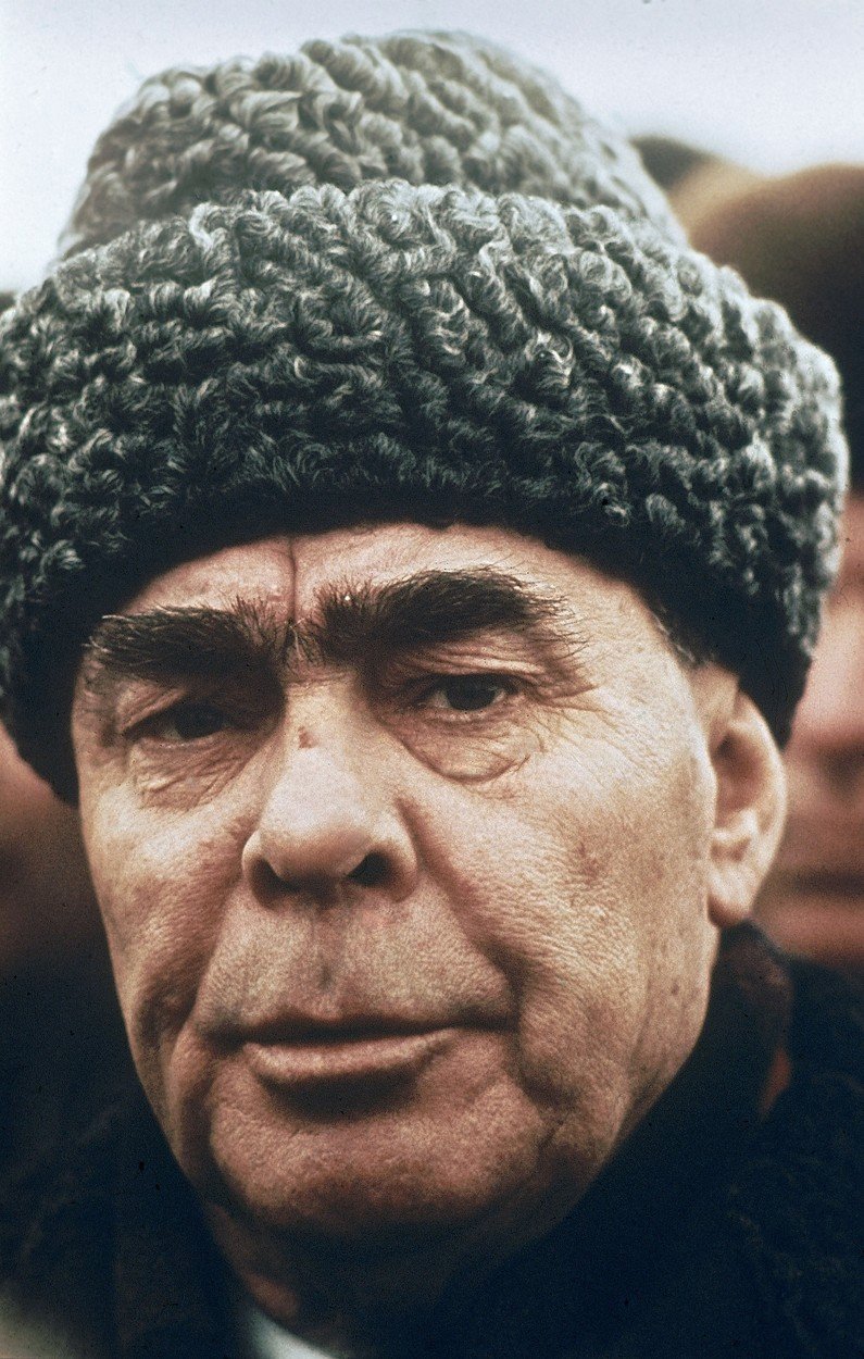 Leonid Iljič Brežněv (†76), generální tajemník sovětských komunistů