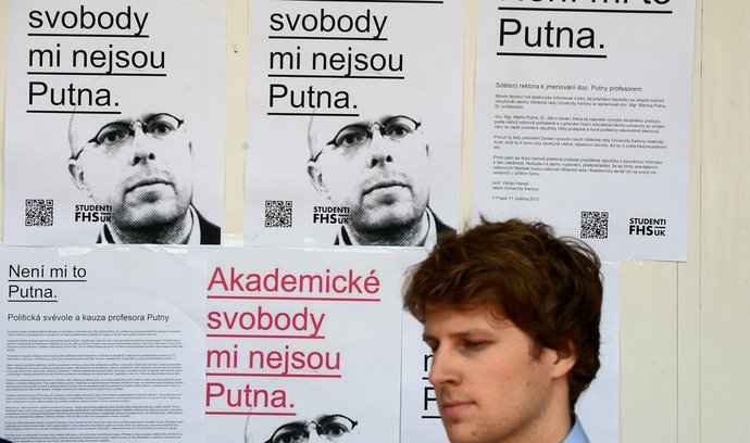 Plakáty na podporu Martina C. Putny