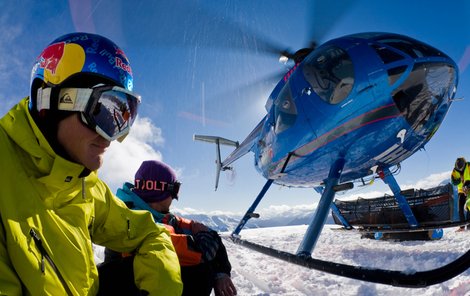 Martin Černík několikrát vyzkoušel heliboarding.