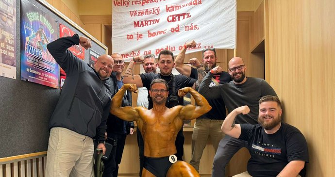 Vězeňský dozorce Martin Cettl je nadějným kulturistou.