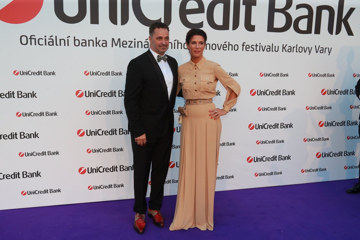 Martin Dejdar s manželkou Danielou na UniCredit party