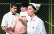 2002, Přelet nad kukaččím hnízdem Byl nezapomenutelným McMurphym, vrchní sestru hrála Irena Konvalinová.