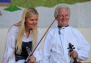 Martin Hrbáč koncertoval na svatém Antoníčku nad Blatnicí s houslovou virtuoskou Gabrielou Demeterovou.