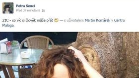 Přítelkyně poslance Martina Komárka Petra Senci pověsila na sociální síť toto foto z dovolené ve Španělsku