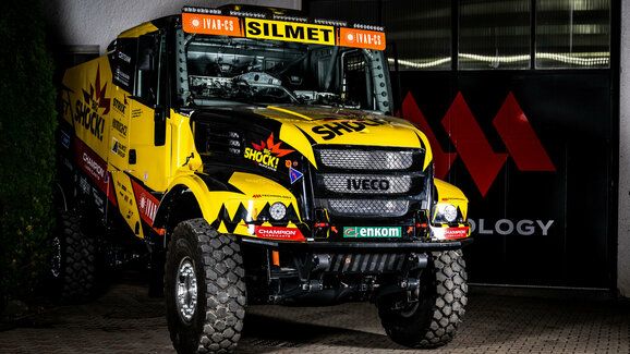 Martin Macík představil svůj nový kamion pro Dakar 2023. Vzniklo i jeho dvojče