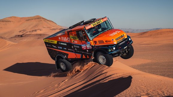 Dakar 2024, 2. etapa: Loprais těsně druhý, Prokop desátý