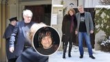 Pohřeb fotografa Bartošové (†48) Mithofera (†58): Loučil se i vdovec Rychtář