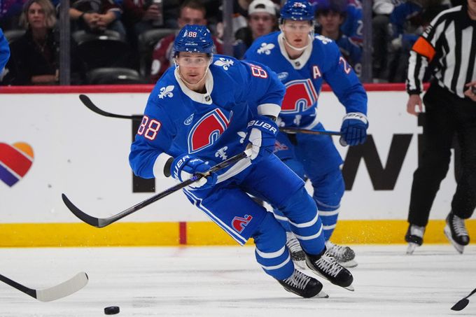 NHL ONLINE: Colorado drtí Montreal s Dobešem v brance, Nečas bodoval. Oilers bez Tomáška NHL ONLINE: Colorado drtí Montreal s Dobešem v brance, Nečas bodoval. Oilers bez Tomáška