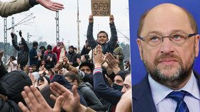 Šéf europarlamentu Martin Schulz tvrdí, že uprchlické kvóty nejsou mrtvé.