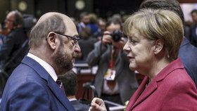 Schulz a Merkelová