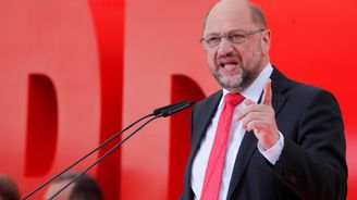 Evropská unie má být federace, komu se to nelíbí, ať odejde, žádá Schulz