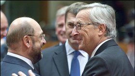 Martin Schulz (vlevo) a Jean-Claude Juncker