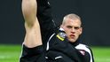 Martin Škrtel pri tréningu v Londýne.