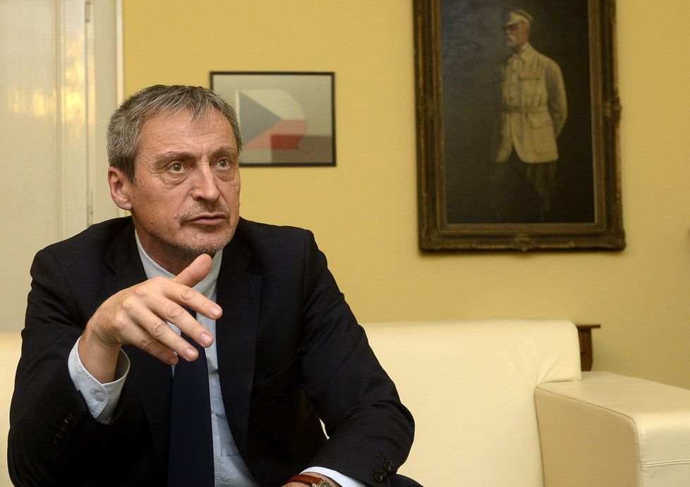 Ministerstvo obrany vedl loni Martin Stropnický (ANO)
