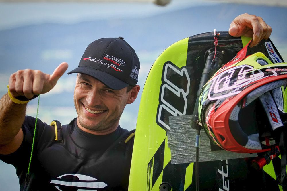 Díky Martinu Šulovi má Česko vlastní sport - jetsurf.