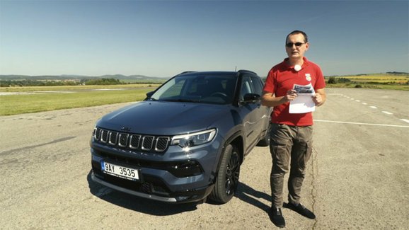 Martin Vaculík otestoval Jeep Compass e-Hybrid, zaujal ho technikou i cenou