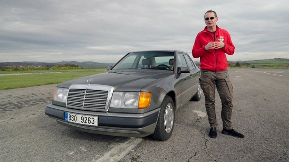 Martin Vaculík a jeho bývalý Mercedes-Benz W124, který patří mezi nejlepší auta historie