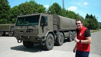 Petr Gilar nechal Martina Vaculíka řídit Tatru Force s novým dvanáctiválcem. Jak do dopadlo? Petr Gilar nechal Martina Vaculíka řídit Tatru Force s novým dvanáctiválcem. Jak do dopadlo?