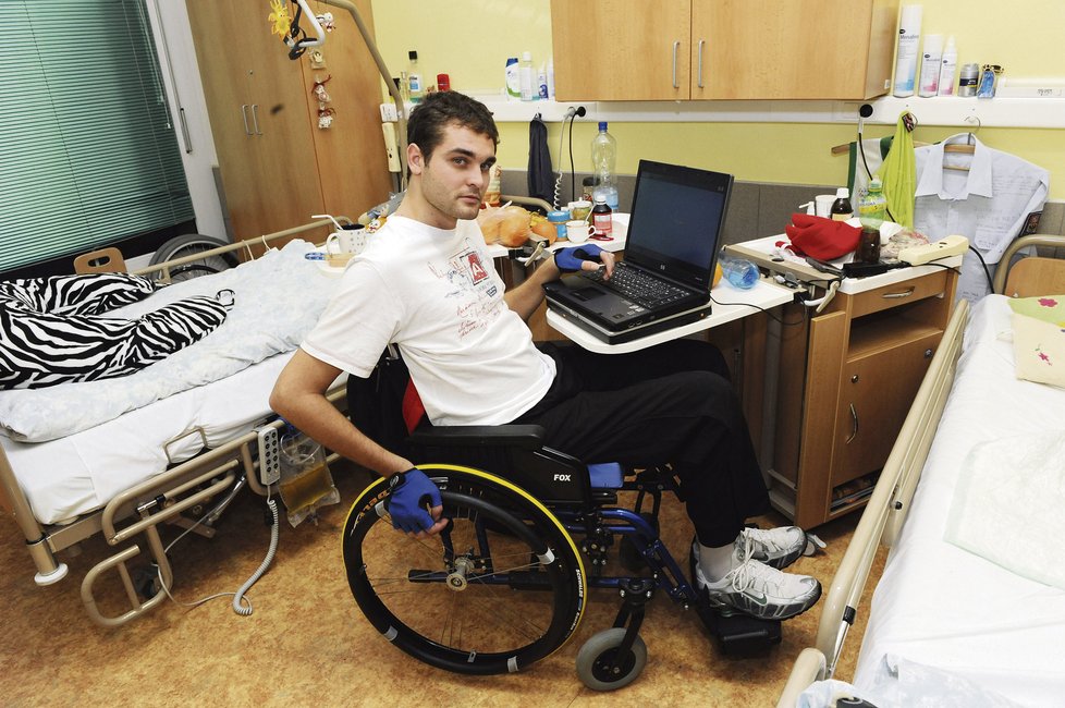 Vítěz soutěže Muž roku 2009 skončil na invalidním vozíku