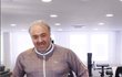Martin Zounar v teplákové soupravě Martin Zounar v teplákové soupravě