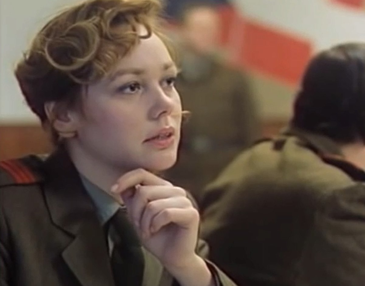 Martina Adamcová jako četařka Babinčáková v Tankovém praporu.