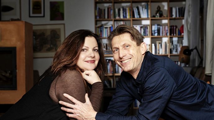 Martina Leierová a Marcel Sauer doma v pražském Braníku Martina Leierová a Marcel Sauer doma v pražském Braníku