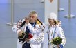 Duo Martina Sáblíková a Petr Novák. Nerozlučná dvojice na ledě i mimo něj. Duo Martina Sáblíková a Petr Novák. Nerozlučná dvojice na ledě i mimo něj.