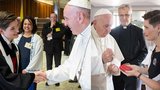 Farářka ze StarDance Kopecká vzpomíná na papeže (†88): Snášel moje nemožné dotazy!