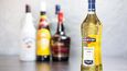 Dovoz a distribuce alkoholu vydělává firmám z koncernu Jiřího Šimáněho nižší desítky milionů korun ročně.
