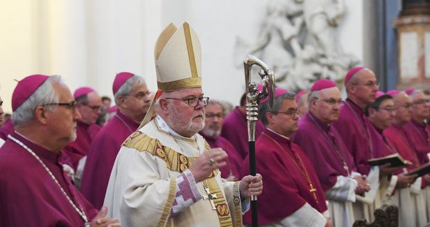 „Tutlali jsme to.“ Šéf biskupů prosí po skandálu se zneužíváním dětí o odpuštění