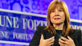 Šéfka General Motors Mary Barraová v roli „zelené“ dámy v „nezeleném“ autoprůmyslu