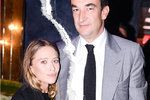 Láska Mary-Kate Olsenové a Oliviera Sarkozyho je minulostí.