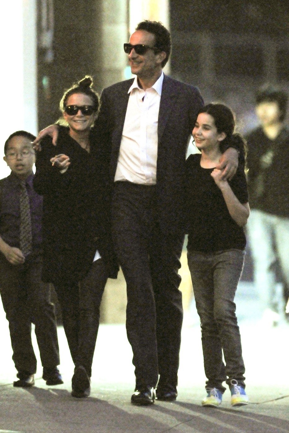 Vypadalo to, že si Olivier Sarkozy vyšel s dvěma dcerami.