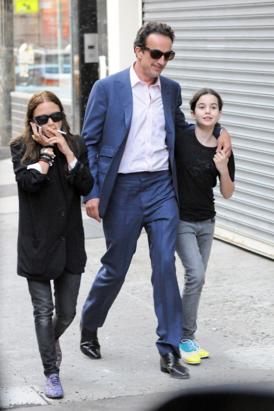 Mary-Kate Olsen si i před dcerou svého milence zapálila cigaretu.