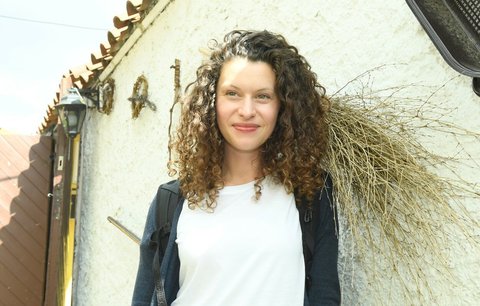 Máša Málková riskuje život mezi žraloky a velrybami