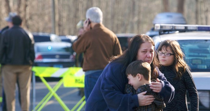 Tvrdil, že masakr na škole Sandy Hook se nestal: Konspirační teoretik má platit miliardy!