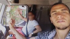 Masakr v Nice: Terorista se jen pár hodin před masakrem fotil v náklaďáku.