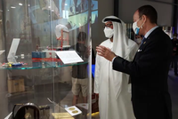 Expozice o otci genetiky Mendelovi v Dubaji táhne: 10 tisíc lidí denně, přišel i šejk