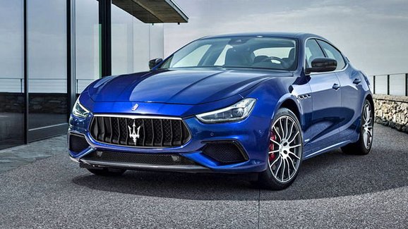 Maserati Ghibli s omlazeným designem a dvojicí nových výbav i v Evropě