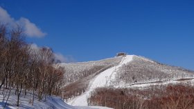 Horský resort Masikrjŏng v Severní Koreji (2014).